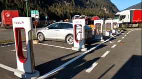 stazione di ricarica Tesla Brennero